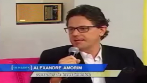 Alexandre Amorim explica se vale a pena investir na poupança com a alta da inflação.